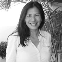 Une image contenant Visage humain, personne, sourire, habits

Le contenu généré par l’IA peut être incorrect.